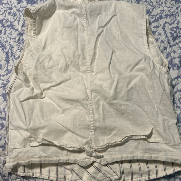Ralph Lauren’s women’s vest - Picture 6 of 7